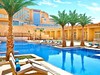 Hilton Plaza #5
